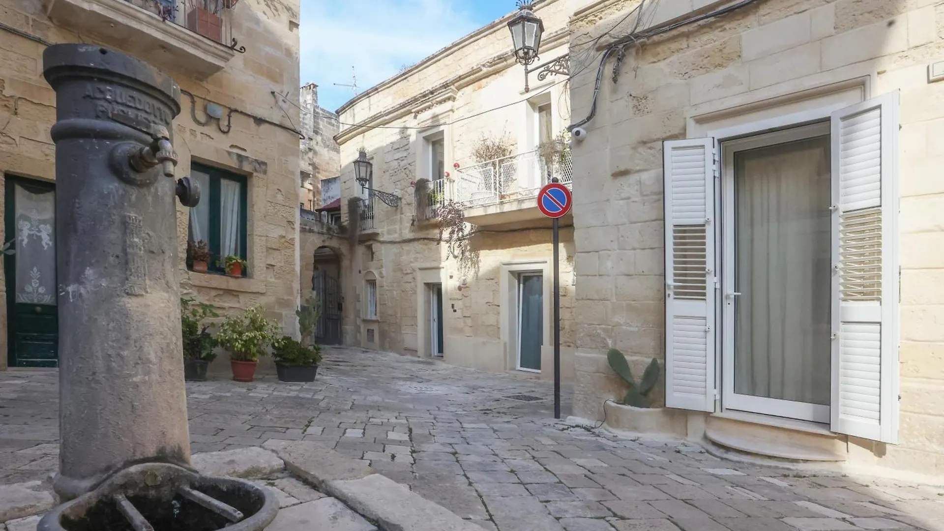 Fjore Di Lecce, Camere & Caffe Lecce
