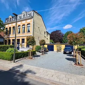 https://on-our-way-to-antwerp-first-stop.brusselshotelsbook.com